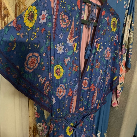 Look At The Amount Of Fabric - Picture 3 of 3